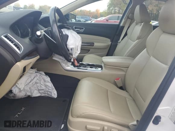 ✅ 2019 Acura TLX • VIN: 19UUB1F39KA010740 • Lot: 90678235. Wystawiony na Copart z przebiegiem 78 807 mil. Bezpłatny archiwum sprzedaży aukcyjnych z USA i szczegółowy raport historii pojazdu na DreamBid. Zdjęcie 7.