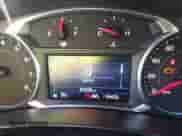 2020 Chevrolet Equinox LT z VIN 3GNAXKEVXLL250263, wystawiony jako IAAI lot #43494216 z przebiegiem 67 639 mil mil oraz . Historia ofert i sprzedaży dostępna na DreamBid. Obrazek 15.