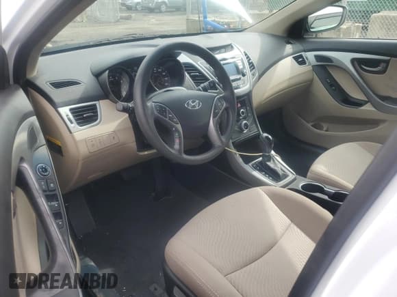 ✅ 2015 Hyundai Elantra SE • VIN: 5NPDH4AEXFH552578 • Lot: 84165045. Listed on Copart with 69,333 mi. Free auction sales archive from the USA and detailed vehicle history report at DreamBid. Image 8.