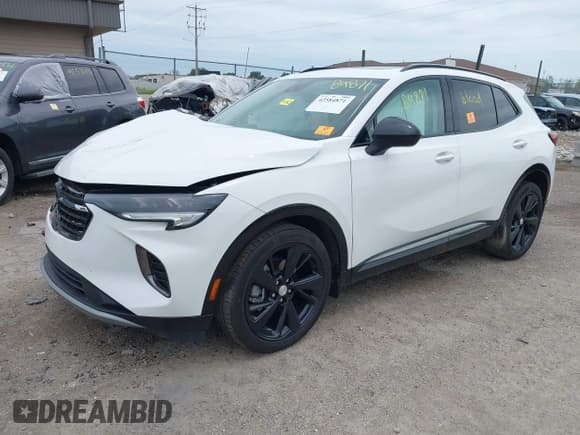 ✅ 2021 Buick Envision Essence • VIN: LRBFZPR44MD079121 • Лот: 42584871. Опубликован ранее на IAAI с пробегом 29 958 миль. Бесплатный доступ к архиву аукционных продаж из США и подробный отчёт об истории автомобиля на DreamBid. Изображение 2.