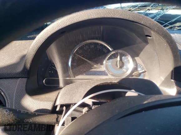 ✅ 2010 Chevrolet HHR LS • VIN: 3GNBAADB7AS524688 • Lot: 85418535. Wystawiony na Copart z przebiegiem Nie podano. Bezpłatny archiwum sprzedaży aukcyjnych z USA i szczegółowy raport historii pojazdu na DreamBid. Zdjęcie 9.