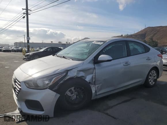 ✅ 2021 Hyundai Accent SE • VIN: 3KPC24A68ME151862 • Лот: 82445754. Опубликован ранее на Copart с пробегом 50 213 миль. Бесплатный доступ к архиву аукционных продаж из США и подробный отчёт об истории автомобиля на DreamBid. Изображение 1.