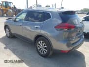 ✅ 2020 Nissan Rogue SV • VIN: KNMAT2MT6LP521652 • Lot: 43088395. Listed on IAAI with 82,113 mi. Free auction sales archive from the USA and detailed vehicle history report at DreamBid. Image 3.