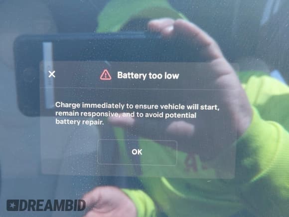 ✅ 2022 Tesla Model S • VIN: 5YJSA1E54NF488913 • Lot: 43126568. Wystawiony na IAAI z przebiegiem 11 716 mil. Bezpłatny archiwum sprzedaży aukcyjnych z USA i szczegółowy raport historii pojazdu na DreamBid. Zdjęcie 19.