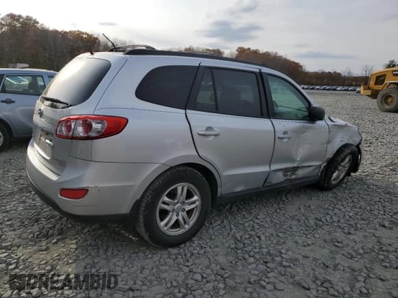 ✅ 2011 Hyundai Santa Fe GLS • VIN: 5XYZGDAB3BG043240 • Лот: 91966015. Опубликован ранее на Copart с пробегом 159 139 миль. Бесплатный доступ к архиву аукционных продаж из США и подробный отчёт об истории автомобиля на DreamBid. Изображение 3.