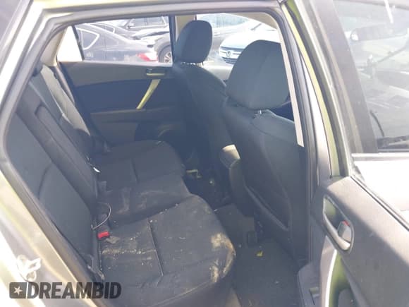 ✅ 2010 Mazda 3 S Sport • VIN: JM1BL1H59A1209030 • Lot: 42486936. Wystawiony na IAAI z przebiegiem 232 222 mil. Bezpłatny archiwum sprzedaży aukcyjnych z USA i szczegółowy raport historii pojazdu na DreamBid. Zdjęcie 8.