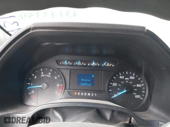 ✅ 2018 Ford F-250 XL • VIN: 1FT7X2B6XJEB92345 • Lot: 43143359. Wystawiony na IAAI z przebiegiem 140 921 mil. Bezpłatny archiwum sprzedaży aukcyjnych z USA i szczegółowy raport historii pojazdu na DreamBid. Zdjęcie 7.