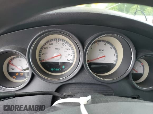 ✅ 2010 Dodge Charger Police • VIN: 2B3AA4CV5AH170174 • Лот: 58478805. Опубликован ранее на Copart с пробегом 197 687 миль. Бесплатный доступ к архиву аукционных продаж из США и подробный отчёт об истории автомобиля на DreamBid. Изображение 9.