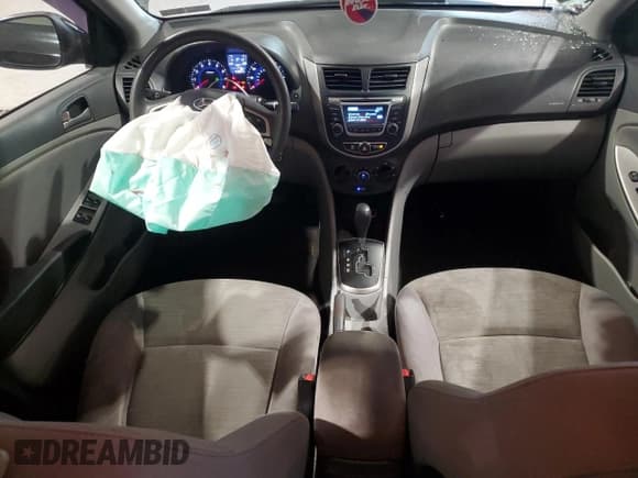 ✅ 2017 Hyundai Accent Value Edition • VIN: KMHCT4AE0HU354915 • Лот: 65123754. Опубликован ранее на Copart с пробегом 93 284 миль. Бесплатный доступ к архиву аукционных продаж из США и подробный отчёт об истории автомобиля на DreamBid. Изображение 8.