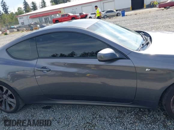 ✅ 2014 Hyundai Genesis Coupe Premium • VIN: KMHHT6KD6EU119955 • Lot: 42749956. Wystawiony na IAAI z przebiegiem 160 036 mil. Bezpłatny archiwum sprzedaży aukcyjnych z USA i szczegółowy raport historii pojazdu na DreamBid. Zdjęcie 13.