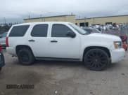 ✅ 2012 Chevrolet Tahoe Commercial • VIN: 1GNLC2E02CR322901 • Lot: 42679887. Wystawiony na IAAI z przebiegiem 251 794 mil. Bezpłatny archiwum sprzedaży aukcyjnych z USA i szczegółowy raport historii pojazdu na DreamBid. Zdjęcie 14.