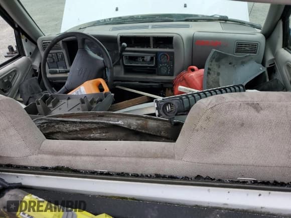 ✅ 1996 Chevrolet S-10 • VIN: 1GCCS14X3TK233092 • Лот: 75747434. Опубликован ранее на Copart с пробегом 238 221 миль. Бесплатный доступ к архиву аукционных продаж из США и подробный отчёт об истории автомобиля на DreamBid. Изображение 8.