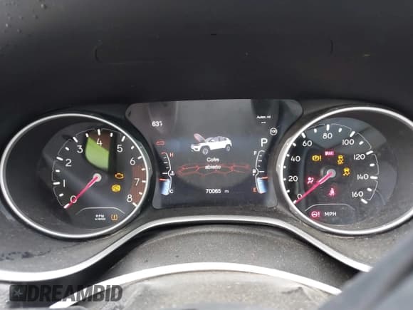 ✅ 2019 Jeep Compass Altitude • VIN: 3C4NJCBB4KT685869 • Lot: 40695811. Wystawiony na IAAI z przebiegiem 70 065 mil. Bezpłatny archiwum sprzedaży aukcyjnych z USA i szczegółowy raport historii pojazdu na DreamBid. Zdjęcie 7.