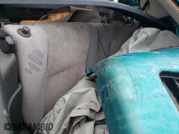 ✅ 1992 Honda Civic DX • VIN: 2HGEH235XNH551607 • Lot: 85309684. Listed on Copart with 239,398 mi. Free auction sales archive from the USA and detailed vehicle history report at DreamBid. Image 10.