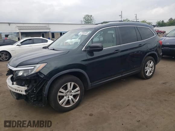 ✅ 2017 Honda Pilot LX • VIN: 5FNYF6H15HB001627 • Lot: 57968485. Listed on Copart with 130,601 mi. Free auction sales archive from the USA and detailed vehicle history report at DreamBid. Image 1.