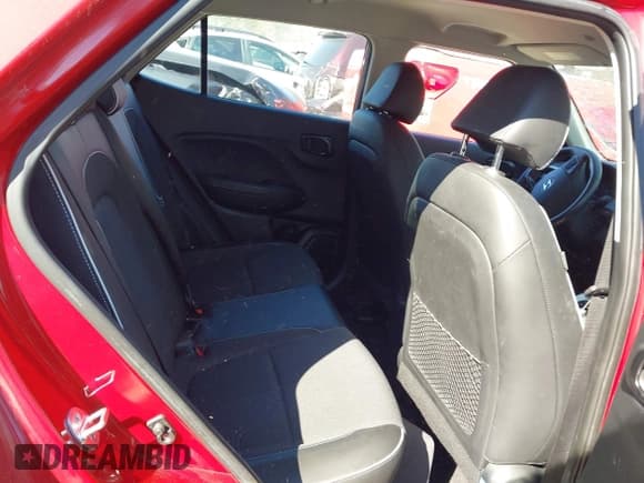 ✅ 2022 Hyundai Venue SEL • VIN: KMHRC8A36NU143228 • Lot: 41661508. Listed on IAAI with 70,335 mi. Free auction sales archive from the USA and detailed vehicle history report at DreamBid. Image 8.