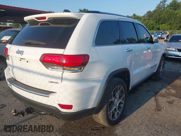 ✅ 2020 Jeep Grand Cherokee Limited • VIN: 1C4RJEBG4LC256933 • Lot: 43020211. Listed on IAAI with Not provided. Free auction sales archive from the USA and detailed vehicle history report at DreamBid. Image 4.
