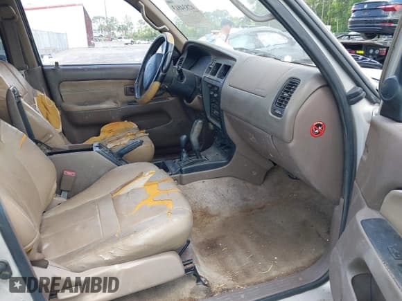 ✅ 1996 Toyota 4Runner SR5 • VIN: JT3HN86R0T0045828 • Лот: 42834813. Опубликован ранее на IAAI с пробегом 289 914 миль. Бесплатный доступ к архиву аукционных продаж из США и подробный отчёт об истории автомобиля на DreamBid. Изображение 5.