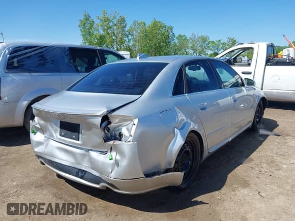 ✅ 2004 Audi A4 3.0L • VIN: WAULT68E04A181430 • Lot: 42259783. Wystawiony na IAAI z przebiegiem 124 469 mil. Bezpłatny archiwum sprzedaży aukcyjnych z USA i szczegółowy raport historii pojazdu na DreamBid. Zdjęcie 4.