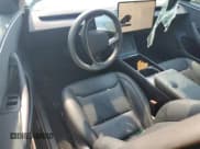 ✅ 2025 Tesla Model 3 Long Range • VIN: 5YJ3E1EB1SF908220 • Lot: 66121305. Wystawiony na Copart z przebiegiem 5 553 mil. Bezpłatny archiwum sprzedaży aukcyjnych z USA i szczegółowy raport historii pojazdu na DreamBid. Zdjęcie 8.