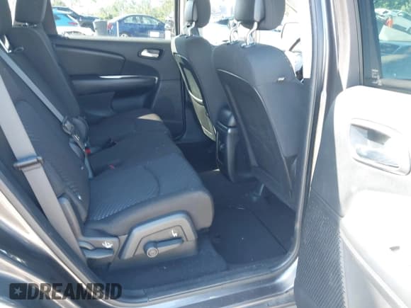 ✅ 2017 Dodge Journey SXT • VIN: 3C4PDDBG4HT512864 • Lot: 43447753. Wystawiony na IAAI z przebiegiem 122 154 mil. Bezpłatny archiwum sprzedaży aukcyjnych z USA i szczegółowy raport historii pojazdu na DreamBid. Zdjęcie 8.