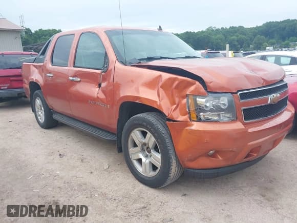 ✅ 2007 Chevrolet Avalanche 1LT • VIN: 3GNFK12397G303423 • Lot: 42530644. Listed on IAAI with Not provided. Free auction sales archive from the USA and detailed vehicle history report at DreamBid. Image 1.