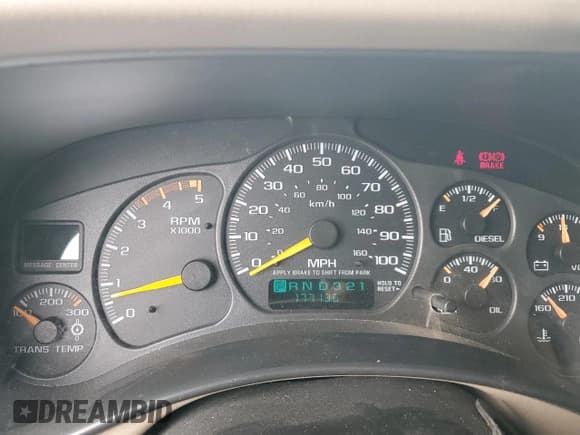 ✅ 2001 Chevrolet Silverado 2500HD • VIN: 1GCHK23131F147019 • Lot: 50015005. Wystawiony na Copart z przebiegiem 177 136 mil. Bezpłatny archiwum sprzedaży aukcyjnych z USA i szczegółowy raport historii pojazdu na DreamBid. Zdjęcie 9.