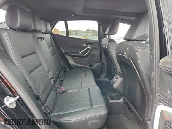 ✅ 2025 BMW X2 xDrive28i • VIN: WBX63GM04S5178247 • Lot: 95180525. Listed on Copart with 24,527 mi. Free auction sales archive from the USA and detailed vehicle history report at DreamBid. Image 11.