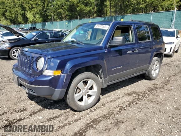 ✅ 2015 Jeep Patriot Latitude • VIN: 1C4NJRFBXFD125752 • Lot: 54801835. Listed on Copart with 160,985 mi. Free auction sales archive from the USA and detailed vehicle history report at DreamBid. Image 1.