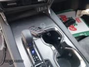 ✅ 2023 Lexus RX 500h F Sport Performance • VIN: 2T2BCMEAXPC010507 • Lot: 41383030. Wystawiony na IAAI z przebiegiem 10 075 mil. Bezpłatny archiwum sprzedaży aukcyjnych z USA i szczegółowy raport historii pojazdu na DreamBid. Zdjęcie 11.