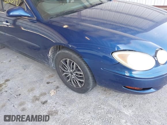 ✅ 2006 Buick LaCrosse CX • VIN: 2G4WC582861212500 • Lot: 43360442. Wystawiony na IAAI z przebiegiem Nie podano. Bezpłatny archiwum sprzedaży aukcyjnych z USA i szczegółowy raport historii pojazdu na DreamBid. Zdjęcie 6.