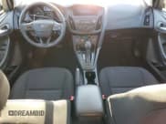 ✅ 2018 Ford Focus SE • VIN: 1FADP3FE6JL307017 • Lot: 87244335. Wystawiony na Copart z przebiegiem 47 272 mil. Bezpłatny archiwum sprzedaży aukcyjnych z USA i szczegółowy raport historii pojazdu na DreamBid. Zdjęcie 8.