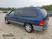 ✅ 2000 Chrysler Voyager SE • VIN: 1C4GJ44G3YB631478 • Lot: 58725095. Wystawiony na Copart z przebiegiem 196 671 mil. Bezpłatny archiwum sprzedaży aukcyjnych z USA i szczegółowy raport historii pojazdu na DreamBid. Zdjęcie 2.