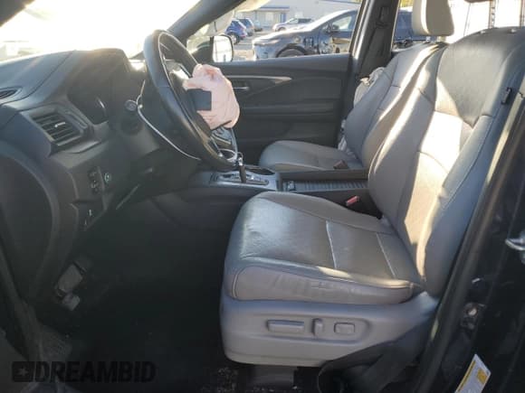 ✅ 2019 Honda Passport EX-L • VIN: 5FNYF8H53KB022868 • Lot: 82575265. Wystawiony na Copart z przebiegiem 72 514 mil. Bezpłatny archiwum sprzedaży aukcyjnych z USA i szczegółowy raport historii pojazdu na DreamBid. Zdjęcie 7.