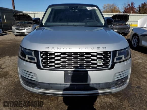 ✅ 2018 Land Rover Range Rover • VIN: SALGS2RE5JA393467 • Лот: 90215035. Опубликован ранее на Copart с пробегом 114 646 миль. Бесплатный доступ к архиву аукционных продаж из США и подробный отчёт об истории автомобиля на DreamBid. Изображение 5.
