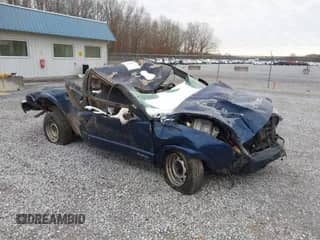 ✅ 2000 Chevrolet S-10 • VIN: 1GCCS1453Y8247402 • Lot: 41541000. Listed on IAAI with Not provided. Free auction sales archive from the USA and detailed vehicle history report at DreamBid. Image 1.