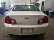 2010 Chevrolet Malibu 2LT z VIN 1G1ZD5EB3AF258961, wystawiony jako Copart lot #72012724 z przebiegiem 177 939 mil mil oraz Szkoda całkowita • Salvage title. Historia ofert i sprzedaży dostępna na DreamBid. Obrazek 6.