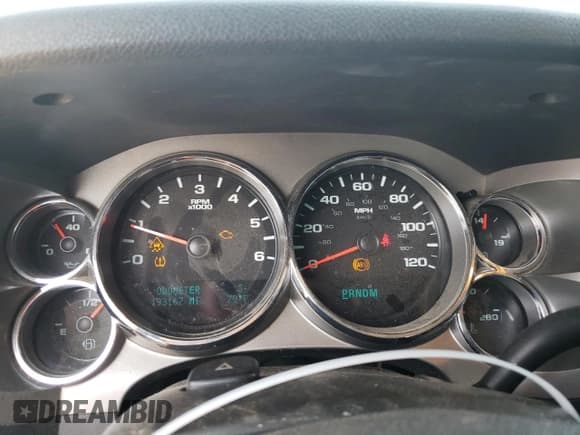 ✅ 2009 Chevrolet Silverado 1500 LT • VIN: 3GCEC23009G281617 • Lot: 70711934. Listed on Copart with 193,167 mi. Free auction sales archive from the USA and detailed vehicle history report at DreamBid. Image 9.