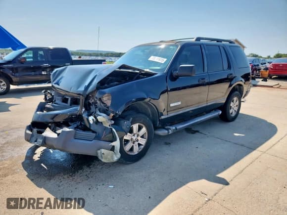 ✅ 2006 Ford Explorer XLS • VIN: 1FMEU62EX6UA83665 • Lot: 70061415. Wystawiony na Copart z przebiegiem 201 116 mil. Bezpłatny archiwum sprzedaży aukcyjnych z USA i szczegółowy raport historii pojazdu na DreamBid. Zdjęcie 1.