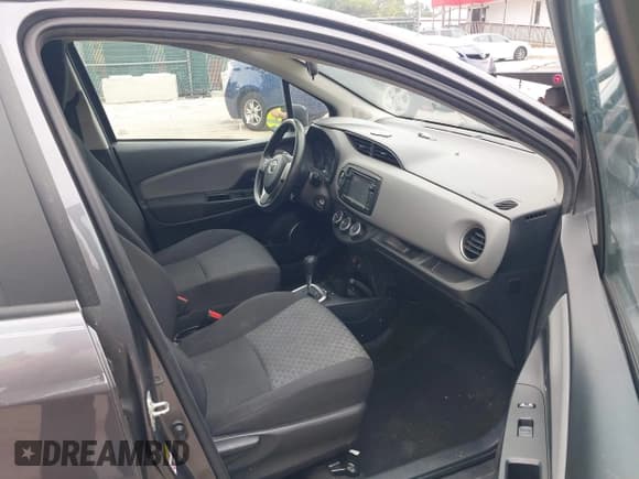 ✅ 2015 Toyota Yaris L • VIN: VNKKTUD36FA052769 • Лот: 42964638. Опубликован ранее на IAAI с пробегом 116 576 миль. Бесплатный доступ к архиву аукционных продаж из США и подробный отчёт об истории автомобиля на DreamBid. Изображение 5.