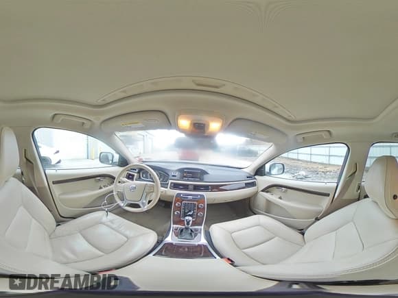 ✅ 2015 Volvo XC70 T6 Platinum • VIN: YV4902ND4F1202824 • Lot: 42378744. Listed on Copart with 123,797 mi. Free auction sales archive from the USA and detailed vehicle history report at DreamBid. Image 14.