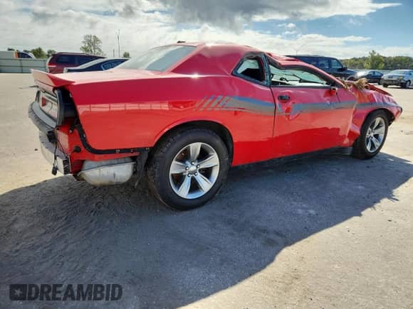 2021 Dodge Challenger SXT z VIN 2C3CDZAG0MH534462, wystawiony jako Copart lot #84807805 z przebiegiem 159 539 mil mil oraz Czysty tytuł • Clean title. Historia ofert i sprzedaży dostępna na DreamBid. Obrazek 3.