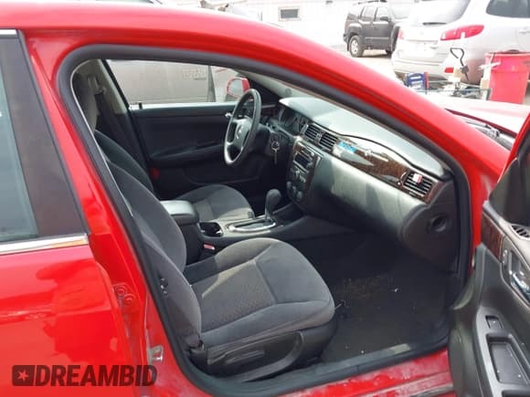 ✅ 2013 Chevrolet Impala LS • VIN: 2G1WF5E30D1248437 • Лот: 43447467. Опубликован ранее на IAAI с пробегом 149 202 миль. Бесплатный доступ к архиву аукционных продаж из США и подробный отчёт об истории автомобиля на DreamBid. Изображение 5.