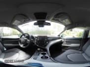 ✅ 2023 Toyota Camry LE • VIN: 4T1C11AKXPU186712 • Lot: 43266168. Wystawiony na IAAI z przebiegiem 38 611 mil. Bezpłatny archiwum sprzedaży aukcyjnych z USA i szczegółowy raport historii pojazdu na DreamBid. Zdjęcie 19.