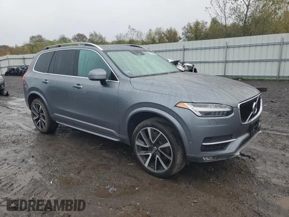 ✅ 2018 Volvo XC90 Momentum • VIN: YV4A22PKXJ1327290 • Лот: 86524205. Опубликован ранее на Copart с пробегом 90 410 миль. Бесплатный доступ к архиву аукционных продаж из США и подробный отчёт об истории автомобиля на DreamBid. Изображение 4.
