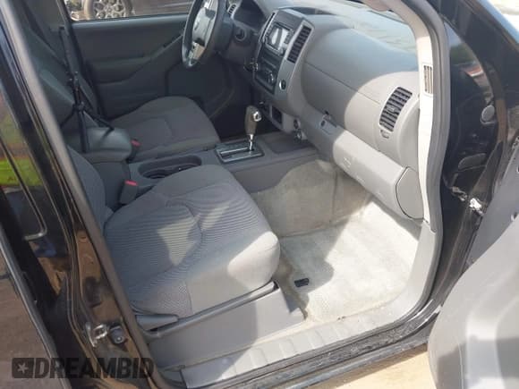 ✅ 2018 Nissan Frontier SV • VIN: 1N6AD0EV0JN725029 • Lot: 43172809. Wystawiony na IAAI z przebiegiem 157 923 mil. Bezpłatny archiwum sprzedaży aukcyjnych z USA i szczegółowy raport historii pojazdu na DreamBid. Zdjęcie 5.