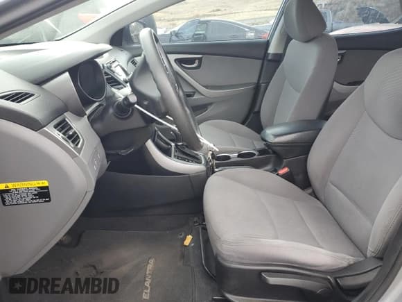 ✅ 2015 Hyundai Elantra SE • VIN: 5NPDH4AEXFH600192 • Lot: 87128325. Wystawiony na Copart z przebiegiem 74 714 mil. Bezpłatny archiwum sprzedaży aukcyjnych z USA i szczegółowy raport historii pojazdu na DreamBid. Zdjęcie 7.