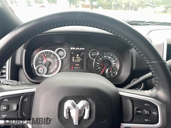 ✅ 2023 Ram 2500 Big Horn • VIN: 3C6UR5DL5PG614094 • Лот: 90297035. Опубликован ранее на Copart с пробегом 64 342 миль. Бесплатный доступ к архиву аукционных продаж из США и подробный отчёт об истории автомобиля на DreamBid. Изображение 8.