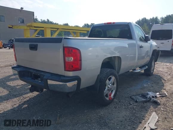 ✅ 2014 Chevrolet Silverado 2500HD LT • VIN: 1GC0KXCG0EF105623 • Лот: 42048963. Опубликован ранее на IAAI с пробегом 109 272 миль. Бесплатный доступ к архиву аукционных продаж из США и подробный отчёт об истории автомобиля на DreamBid. Изображение 4.