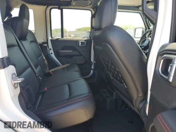 ✅ 2022 Jeep Wrangler Unlimited Rubicon • VIN: 1C4JJXFG0NW127415 • Lot: 52253935. Listed on Copart with 36,988 mi. Free auction sales archive from the USA and detailed vehicle history report at DreamBid. Image 11.